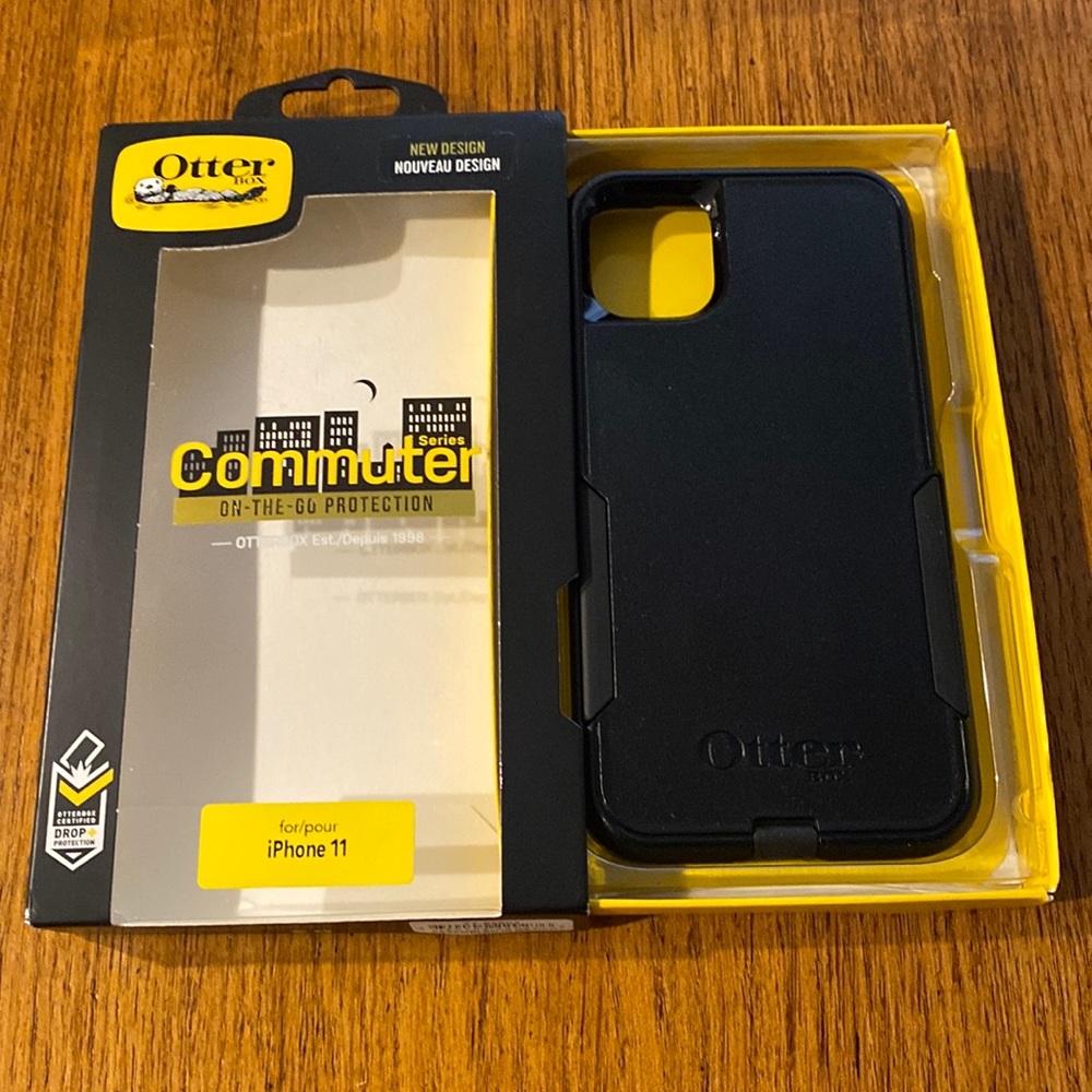 Otter BOX Commuter iPhone 11